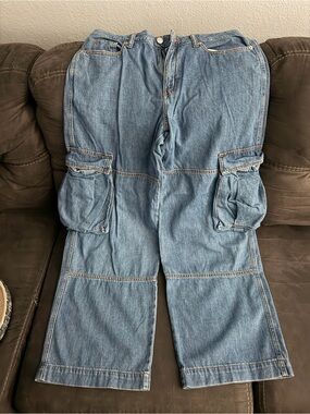 Wild Fable 7-pocket Light Blue Cargo Bootcut Jeans
